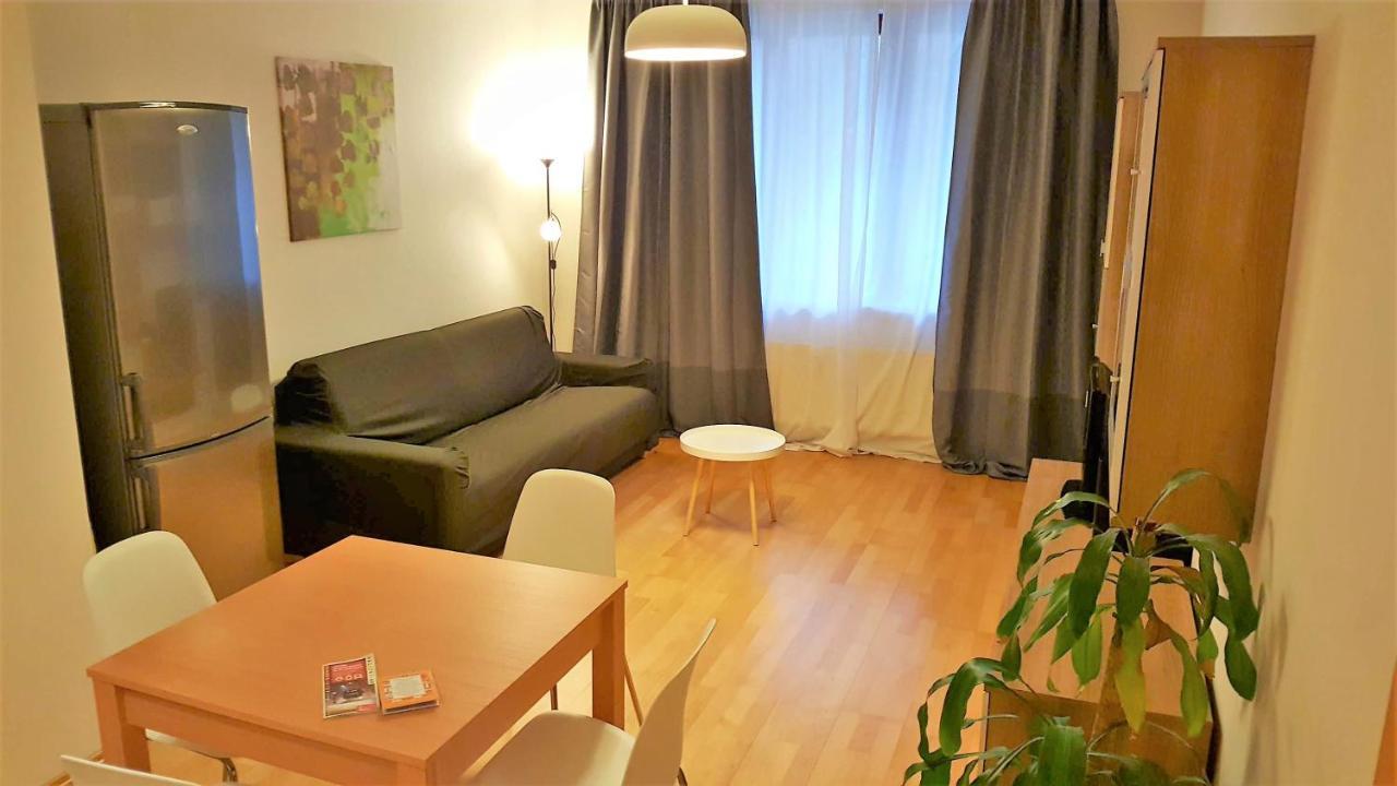 Apartment Smichov Praag Buitenkant foto